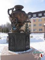 Monument to a samovar in Elabuga